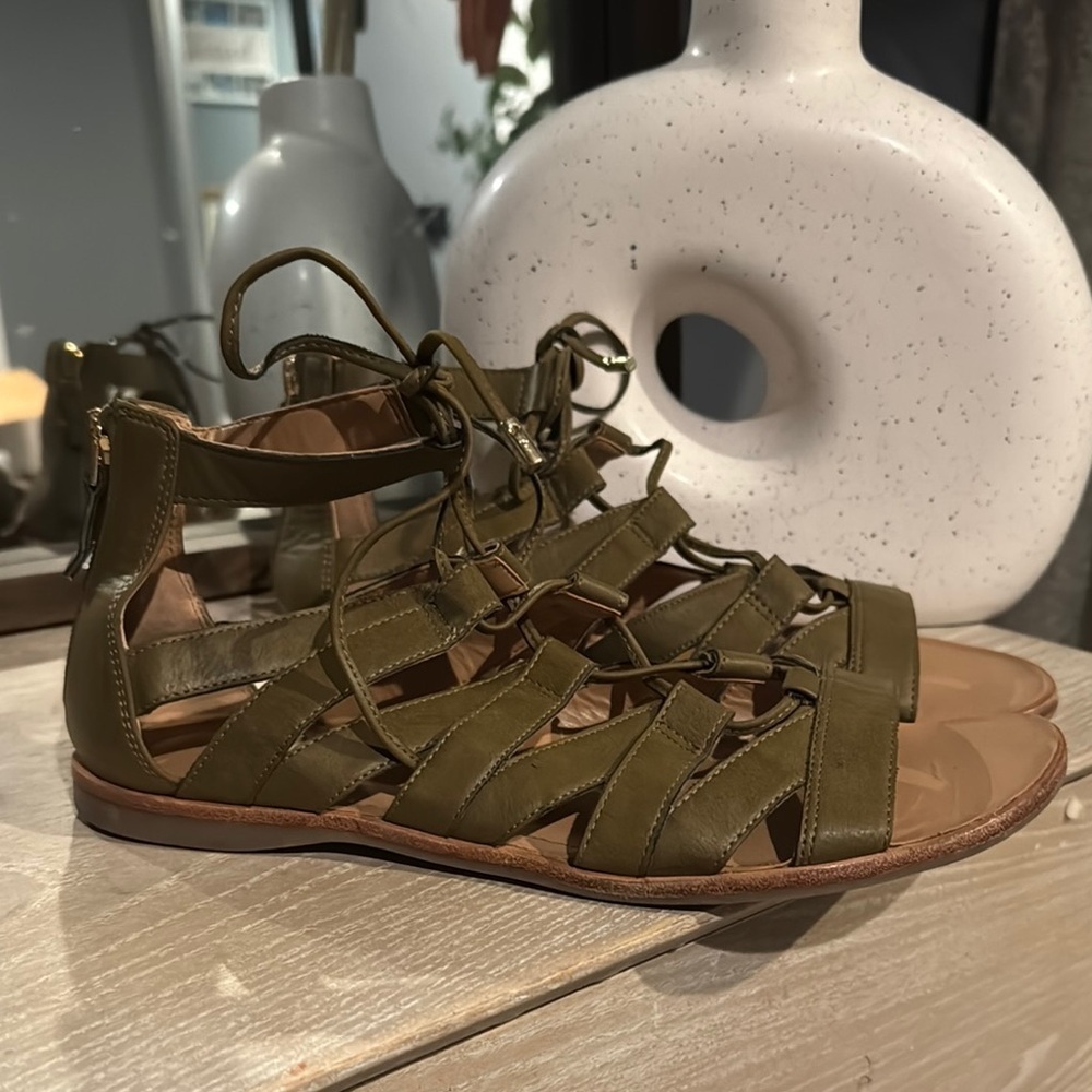 Franco Sarto Green Sandals for Chic Comfort